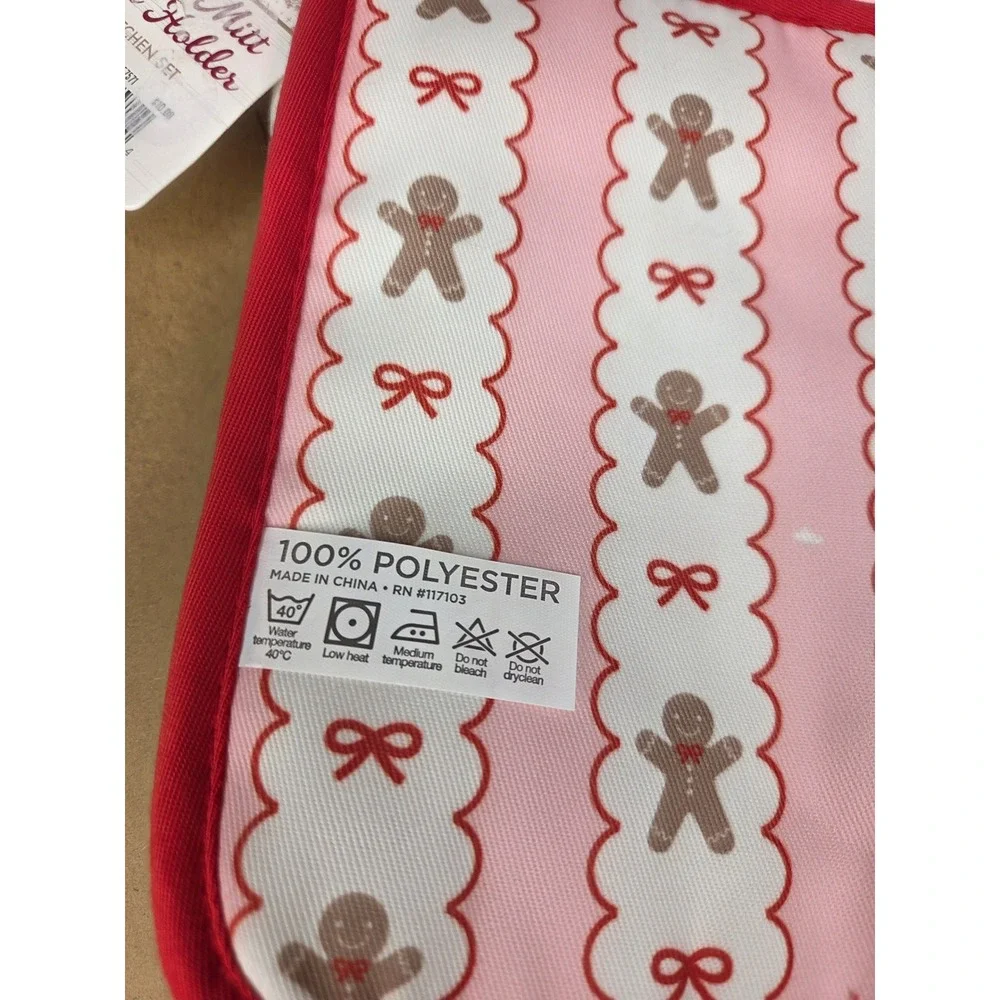 Pink Gingerbread Man Oven Mitt and Pot Holder Set Christmas Kitchen